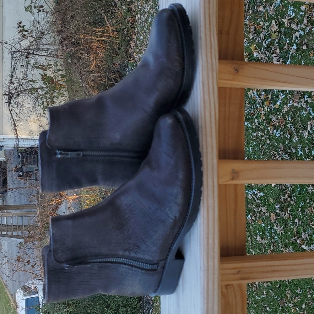 Frye Natalie Double Zip Ankle Boot